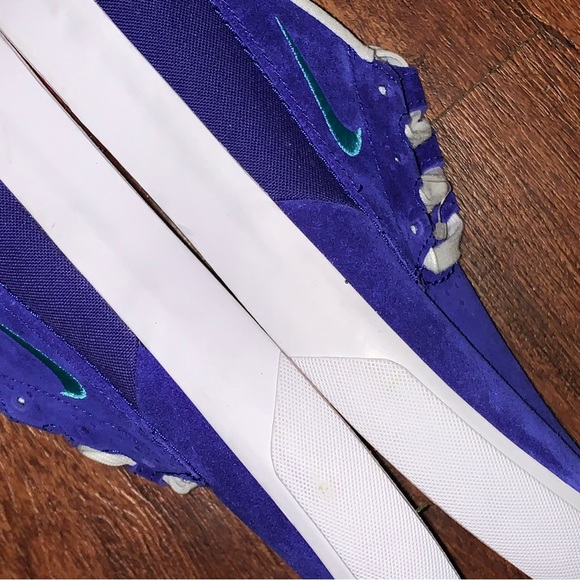 Nike Size 11.5 - Picture 12 of 15